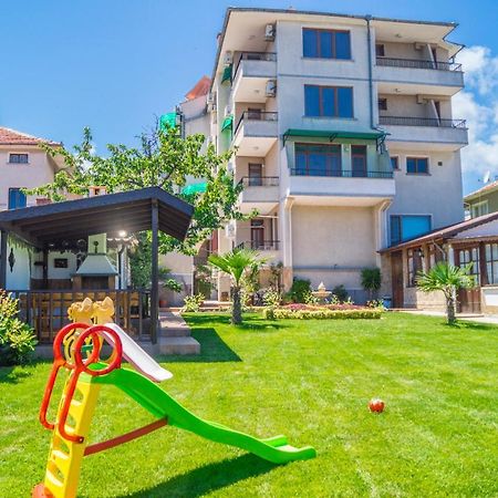 Chrystal Guest House Obzor Exterior foto