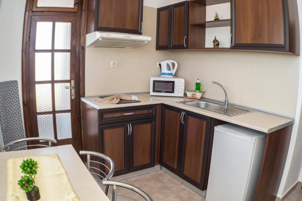 Chrystal Guest House Obzor Habitación foto