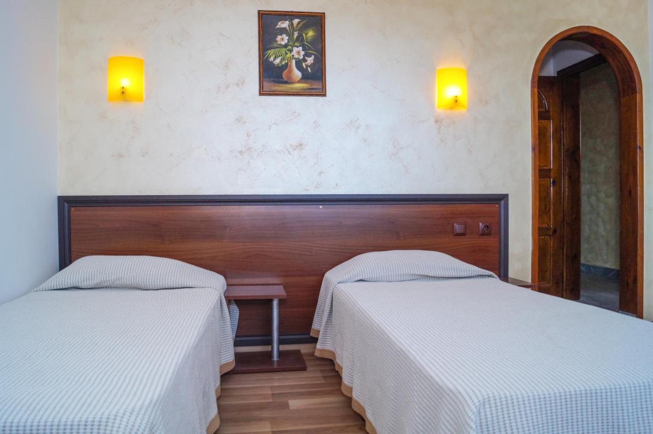 Chrystal Guest House Obzor Exterior foto